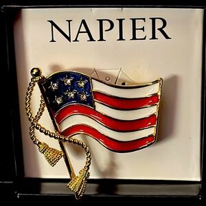 New Napier Gold US Flag Brooch